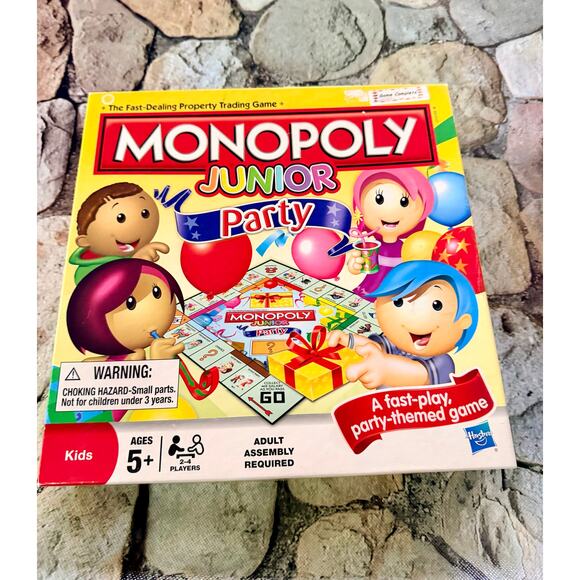 2-MONOPOLY JUNIOR BOARD GAMES - Picture 3 of 7